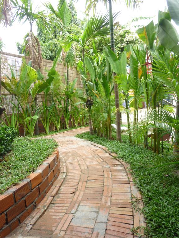 Angkor Reas Guesthouse Siem Reap Extérieur photo